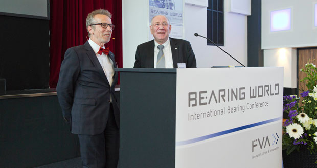 Successful Premiere for BEARING WORLD