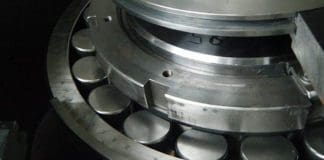 Ultrasound Guided Bearing Lubrication